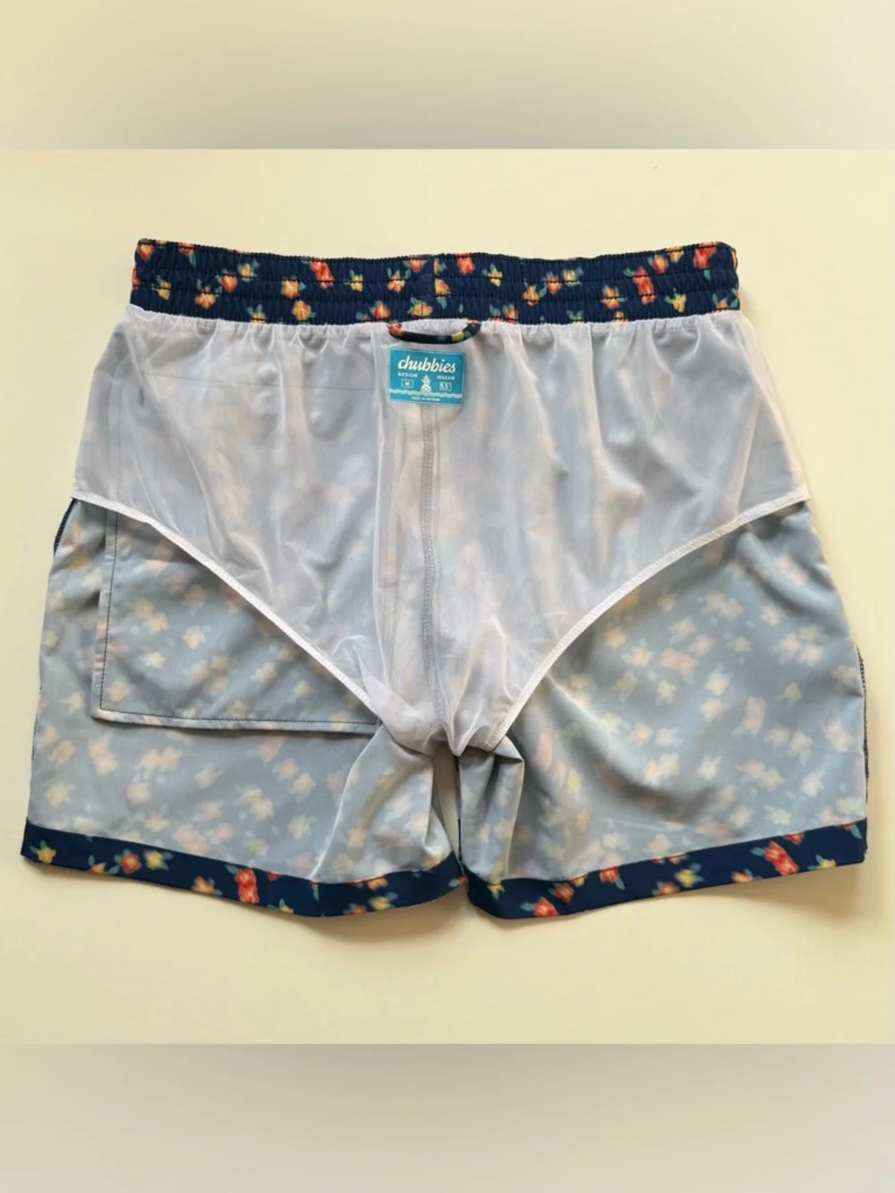 Chubbies Mens “Flowers In Motion” 5.5